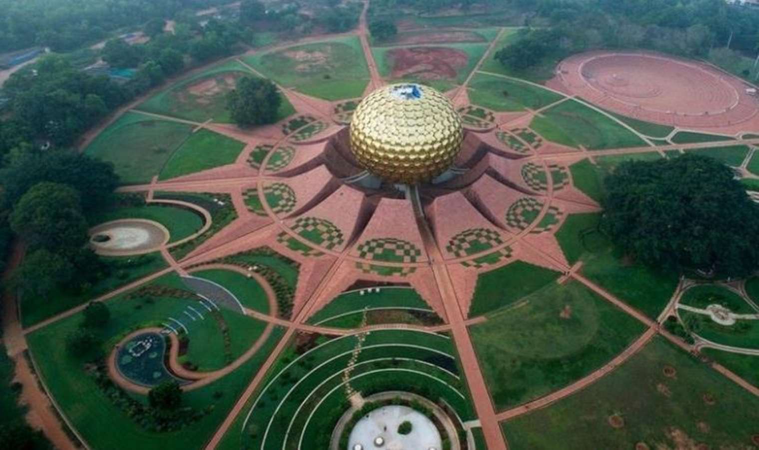 Bu şehirde para geçmiyor! Auroville: İnsanların, doğanın ve barışın uyum içinde yaşadığı şehir