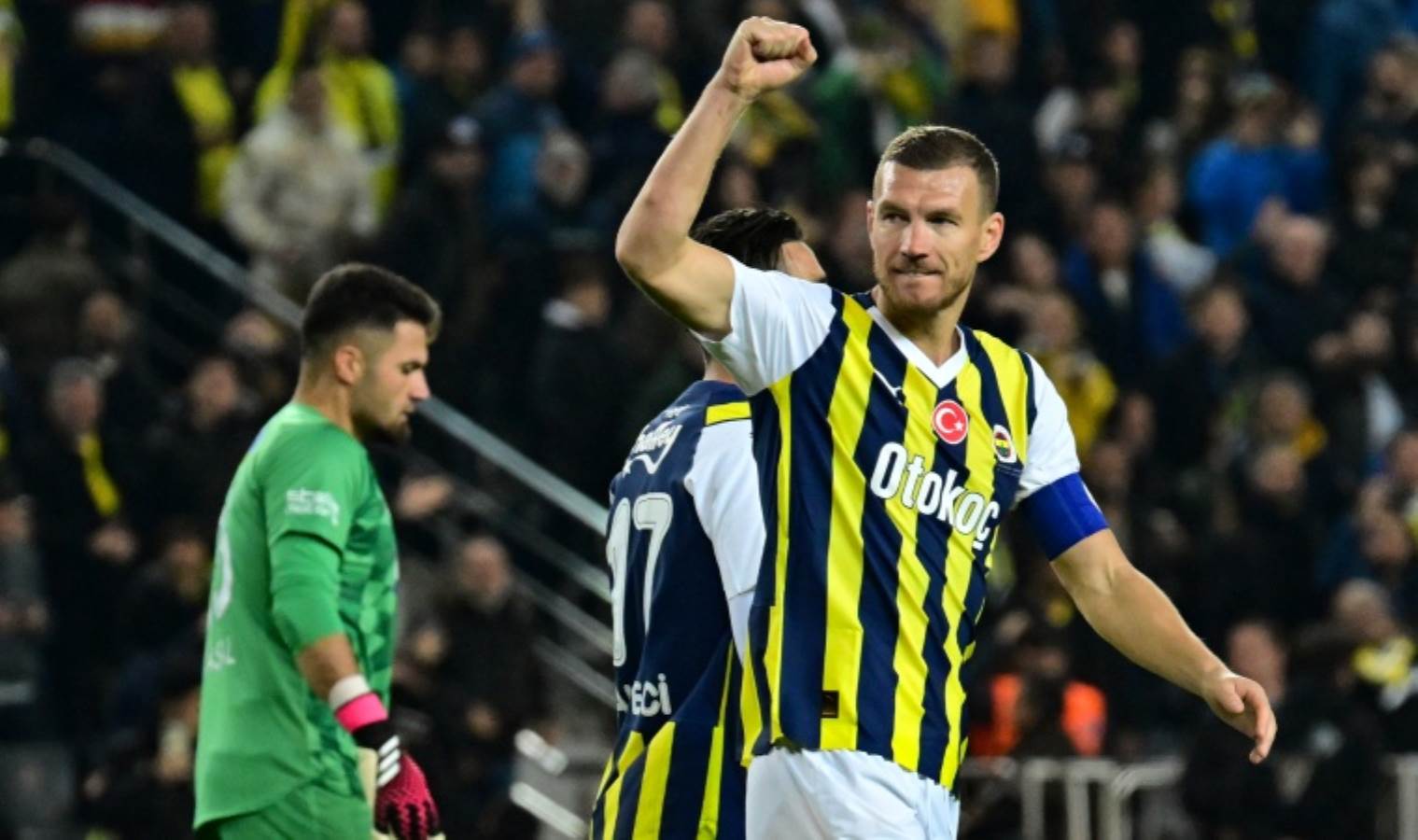 Fenerbahçe resmen açıkladı: Boşnak yıldızın son durumu belli oldu!