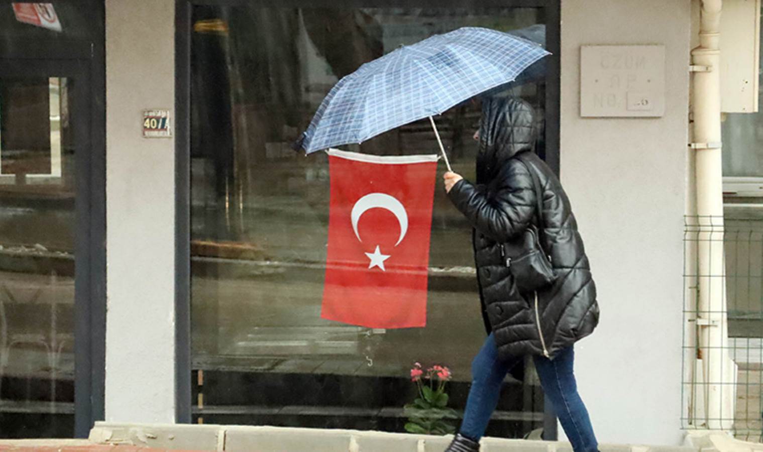 Meteoroloji, İstanbul ve Trakya'yı uyardı: Kuvvetli yağışa dikkat!