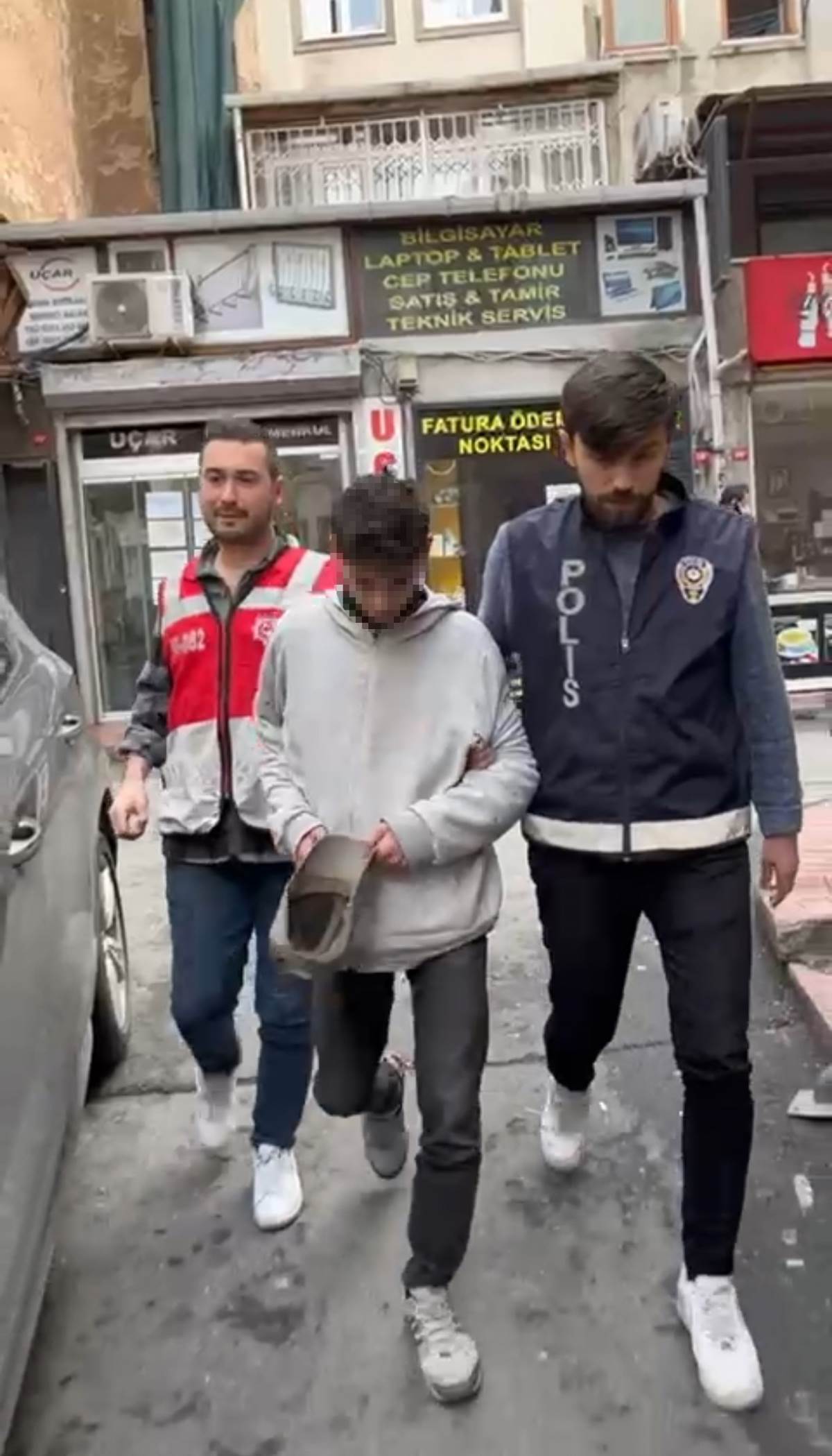 Polis ekiplerine sitem etmişti: Oryantal Didem Kınalı'yı gasbedenler yakalandı