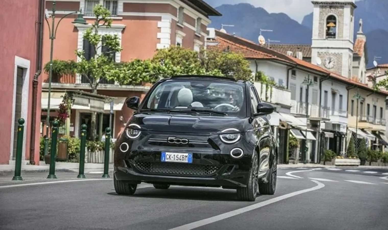 Fiat'ta değişim sırası satış rekortmeninde: 1 milyonluk elektrikli...