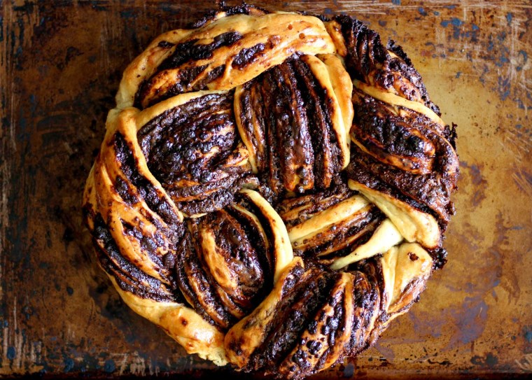 Litvanya'nın çikolata bombası olan tatlısı: İşte leziz Babka tarifi...