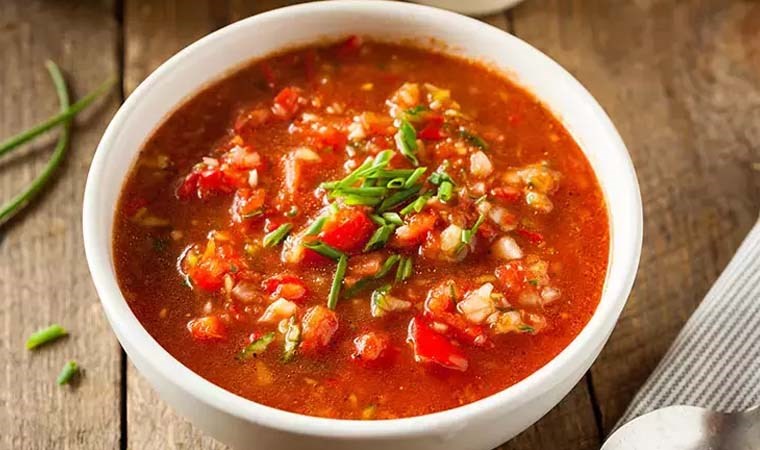 Domates çorbasının İspanya uyarlaması: Gazpacho