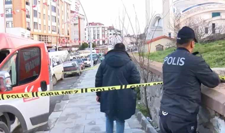 İstanbul'da Yeniden Refah Partisi'nin seçim aracına ateş açıldı!