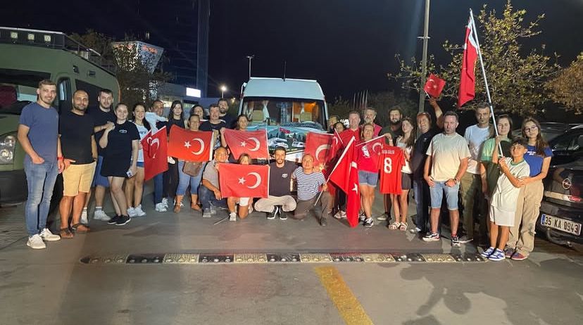 Başkan Süleyman Ötün ile İzmir’de Kamp ve Karavan Kültürü Zirveye Ulaşıyor!  